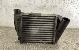 Интеркулер Audi A4 A4 B7 (8EC, 8ED) 2004-2008 2007 2,7 TDi Дизель МКПП Седан.