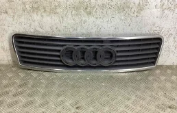 Решетка радиатора Audi A6 A6 C5 (4B) 2001-2004 рестайлинг 2002 2,4 i Бензин МКПП 5ст. Седан.