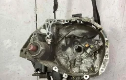 КПП механическая (МКПП) 5-ступенчатая JB3982 1,6 i Бензин Renault Scenic Scenic I (JA) 1999-2003 рестайлинг 2001 Минивэн.