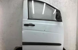 Дверь передняя правая Mercedes Vito II (W639) 2010-2014 рестайлинг  2012 2,2 CDi Дизель МКПП 6ст. Микроавтобус.