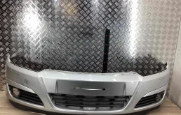 Бампер передний Opel Astra Astra H 2004-2007 2004 1,4 i Бензин МКПП 5ст. Хэтчбек 5дв.