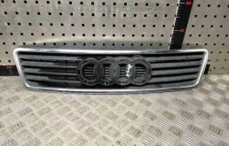 Решетка радиатора Audi A6 A6 C5 (4B) 1997-2001 1998 2,4 i Бензин МКПП 5ст. Универсал.