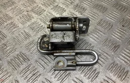 Петля двери передней правой Audi A6 A6 C5 (4B) 1997-2001 1998 2,4 i Бензин АКПП Седан.
