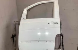 Дверь передняя левая Mercedes Vito II (W639) 2003-2010  2008 2,2 CDi Дизель МКПП 6ст. Микроавтобус.