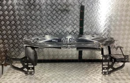 Передняя панель крепления облицовки (телевизор) BMW 5-Series (E60/61) 2003-2007  2005 3,0 TD Дизель АКПП Седан.