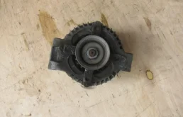 Генератор для Honda CR-V 2012 года на фотографиях