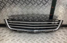 Заглушка (решетка) в бампер Opel Astra Astra H 2007-2010 рестайлинг 2009 1,9 CDTi Дизель МКПП 6ст. Хэтчбек 5дв.