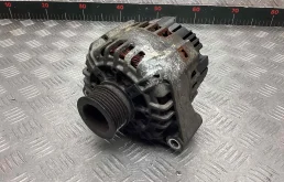 Генератор Mercedes C (W203) 2000-2004  2001 2,0 компр. Бензин МКПП 6ст. Купе.