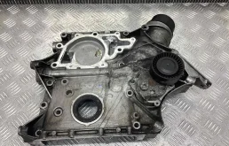 Крышка двигателя передняя Mercedes C (W203) 2000-2004  2001 2,2 CDi Дизель МКПП 6ст. Седан.