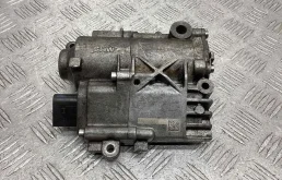 Насос масляный Mercedes E (W211) 2002-2006  2003 2,2 CDi Дизель АКПП Седан.