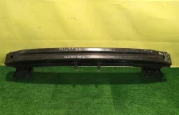 Усилитель переднего бампера Volkswagen  Passat (B6) 2005