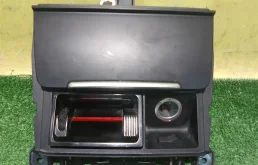 Пепельница передняя Audi Q5 (8R) 2008