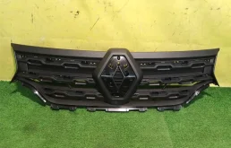 Решетка радиатора Renault Duster 2020