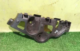 Кронштейн заднего бампера правый Renault Sandero