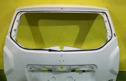Дверь багажника Renault Duster 2015