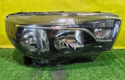 Фара правая Lada Vesta 2015-