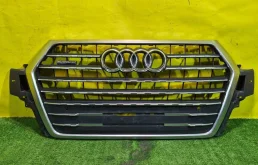 Решетка радиатора Audi Q7 (4M) 2015