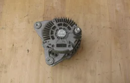 Генератор для Nissan Tiida на фотографиях