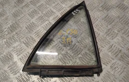 Форточка двери задней правой Toyota Corolla Е150