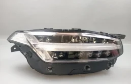 Фара Volvo XC90 2014-2019 31655703 2, правая