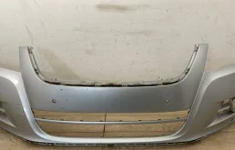 Бампер для Volkswagen Tiguan 2008 года на фотографиях