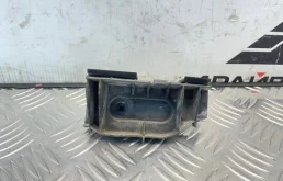 крепление бампера toyota corolla 2005 ZZE120 4ZZFE