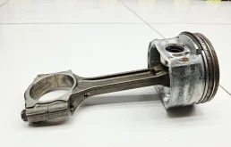 Поршень с шатуном Nissan X-Trail T31
