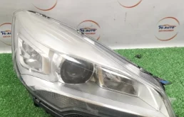 Фара ксеноновая Ford Kuga 2 2013 90021745 2.0 TXMA, передняя правая