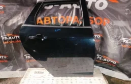 Дверь боковая Ford Focus 3 2012 2172763 УНИВЕРСАЛ 1.6 PNDA, задняя правая