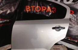 Дверь боковая Suzuki SX4 2011 6800475811 СЕДАН 1.6 M16A, задняя левая