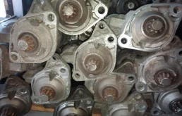 Стартер Volkswagen Golf 4 2005 020911023F 1J1 AUS