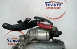 Стартер Renault Megane 2 2009 233003329R KM0/1_ 1.5 TD K9K
