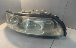 Фара ксеноновая Volvo XC70 2007 30784250 1 B5254T2, правая