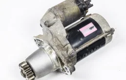 Стартер для Toyota RAV4 на фотографиях