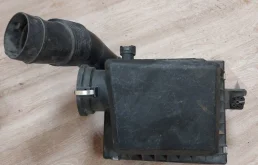 Корпус воздушного фильтра BMW X5 2000-2006 1437112 E53
