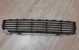 Решетка бампера Toyota Auris 2006-2012 5311212120 E15, передняя