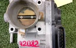 Дроссельная заслонка Mazda 3 2001-2010 ZJ2013640A ZY Z6