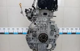 Двигатель без навесного для Kia Carnival 2022 года на фотографиях