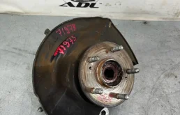 Кулак поворотный Honda CR-V 3 2007-2016 NO