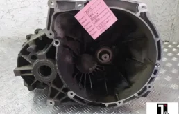 КПП механическая (МКПП) 5-ступенчатая,6M5R7002YC,Ford Focus 2 2009