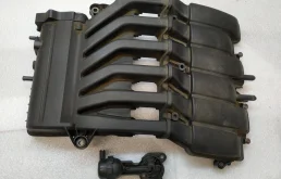 впускной коллектор Volkswagen Touareg 2