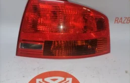 Фонарь Audi A4 2006 8ED