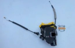 Замок двери передней правой Kia Ceed JD (2012—2015)