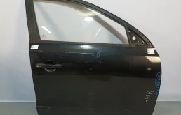 ДВЕРЬ HYUNDAI I30 760042R010 ПЕРЕДНЯЯ ПРАВАЯ черный DY424