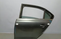 ДВЕРЬ VOLKSWAGEN JETTA 5C6833055A ЗАДНЯЯ ЛЕВАЯ  серый DY447