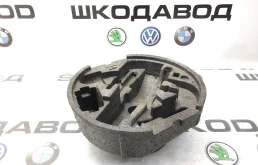 Ящик для инструмента Skoda Octavia 2011 1Z0012115B A5 (1Z)
