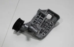 Кронштейн генератора VOLKSWAGEN TOUAREG 2015 059903143AJ FL/NF 3.0L TDI CJMA