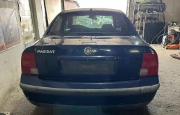 Volkswagen Passat 1.6 (101Hp) (AHL) FWD MT в разборе у Агрегат