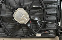 Кассета радиаторов для Audi Q7 2015 года на фотографиях