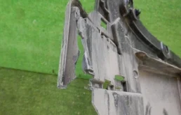 Кронштейн заднего бампера левый для BMW 5er 2018 года на фотографиях